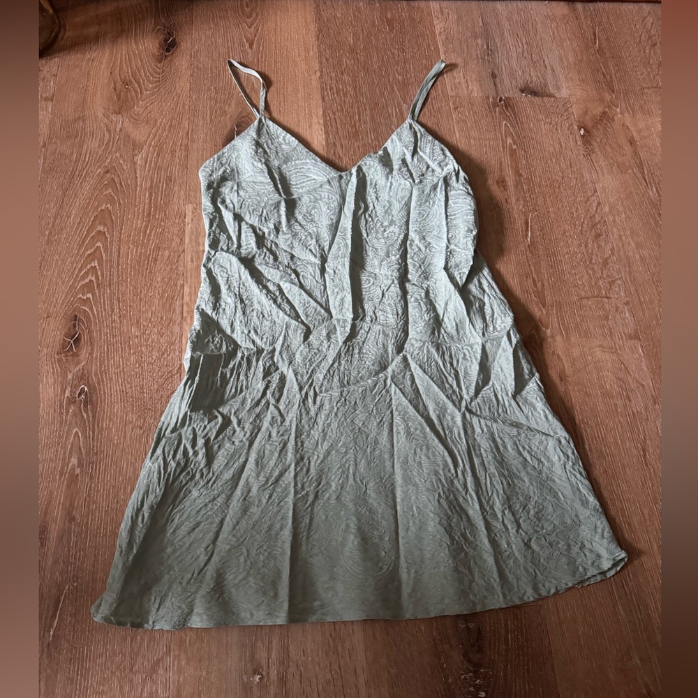 August Silk Vintage Light Sage Paisley Silk Slip‎ Dress Size P